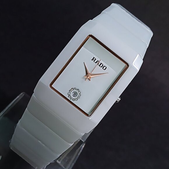 🔥 RADO Quartz 36 MM Ceramic Unisex Wristwatch - Picture 1 of 6